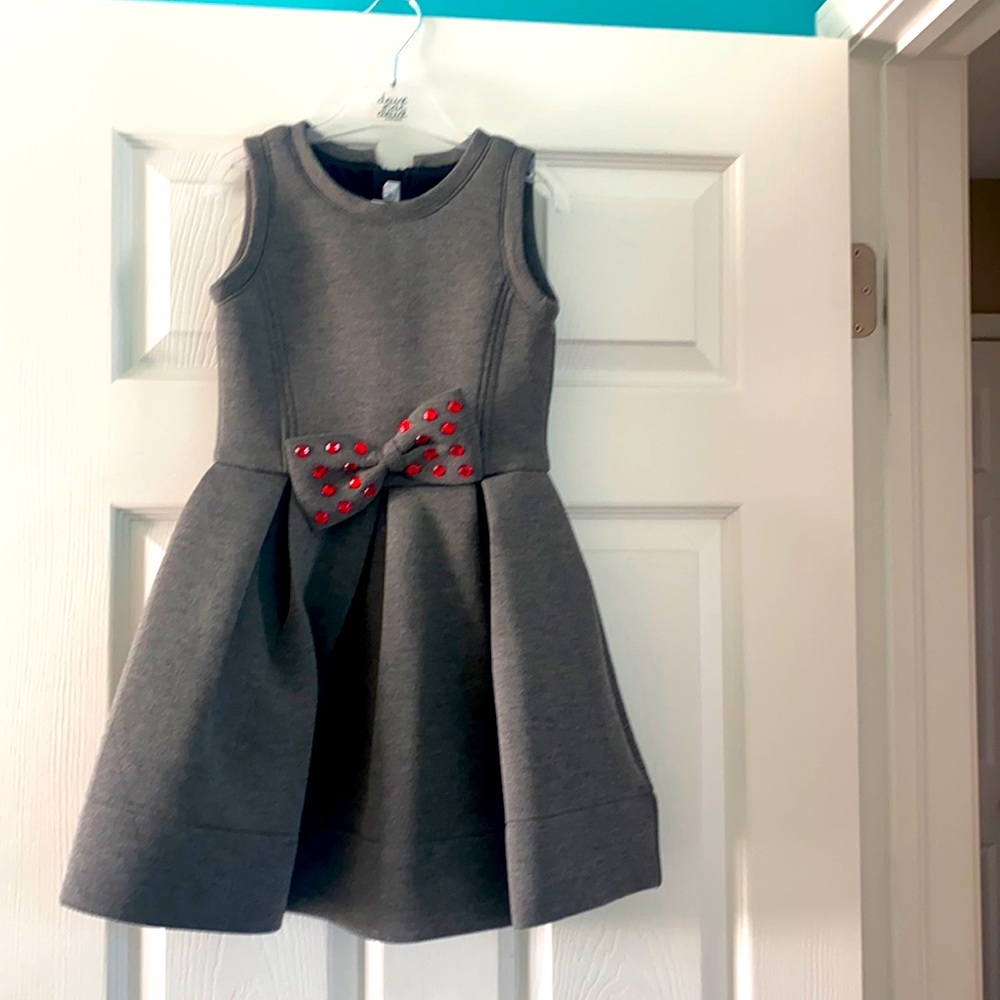Casual/formal dress that is super comfy